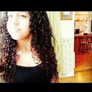 Meet your Posher, Samira